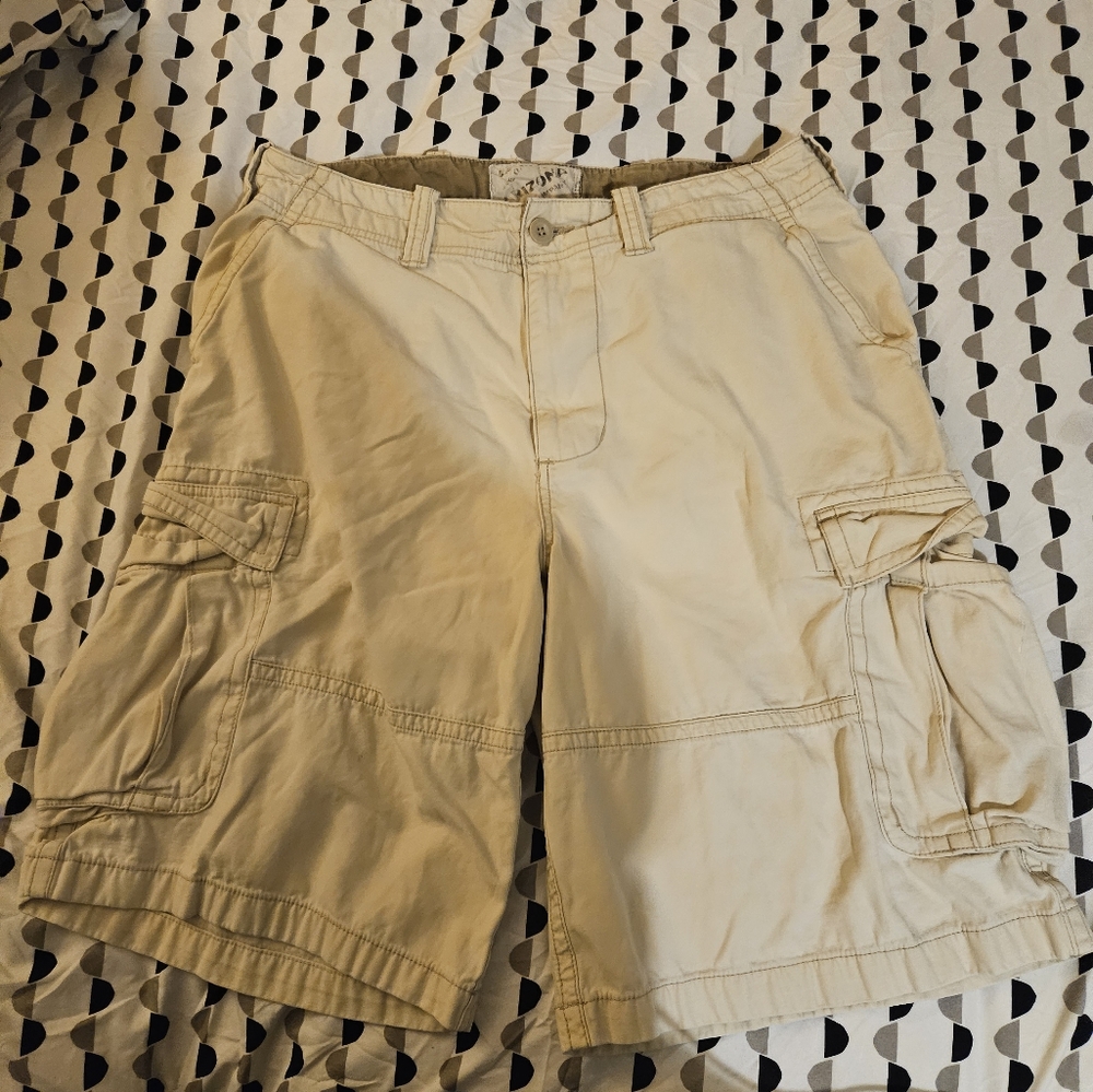 Guy shorts